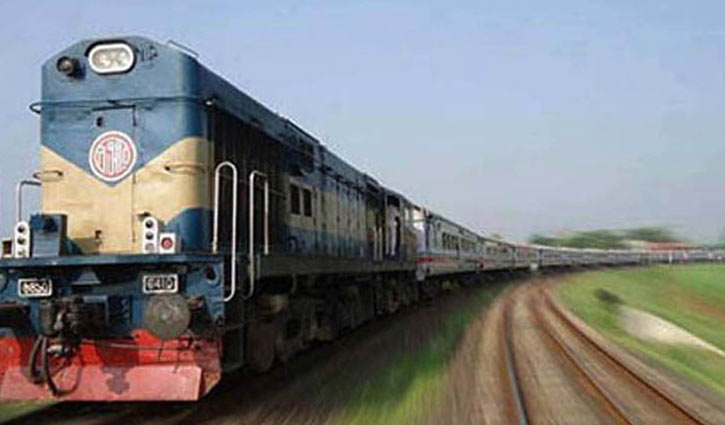 Gopalganj: Three school children killed as train hits them Gopalganj: Three school children killed as train hits them